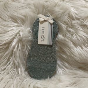 🦋5/$25 Lemon no show socks